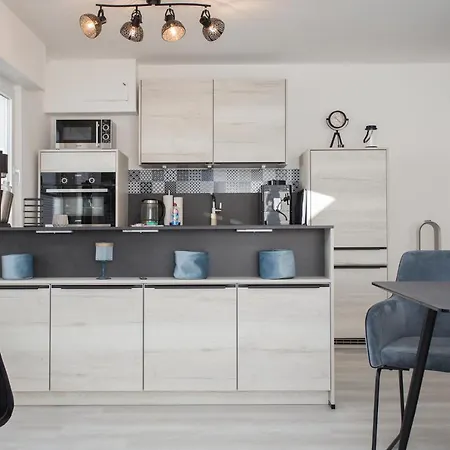 Astenperle Ii In Infrarosauna, Massagesessel, Balkon